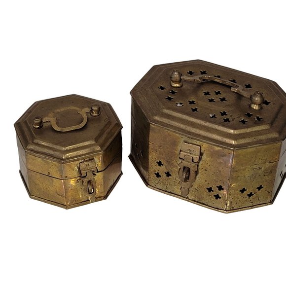 2 Brass Potpourri Cricket Trinket Box Jewelry w Hinge Latch Lid India Boho decor - Picture 6 of 10